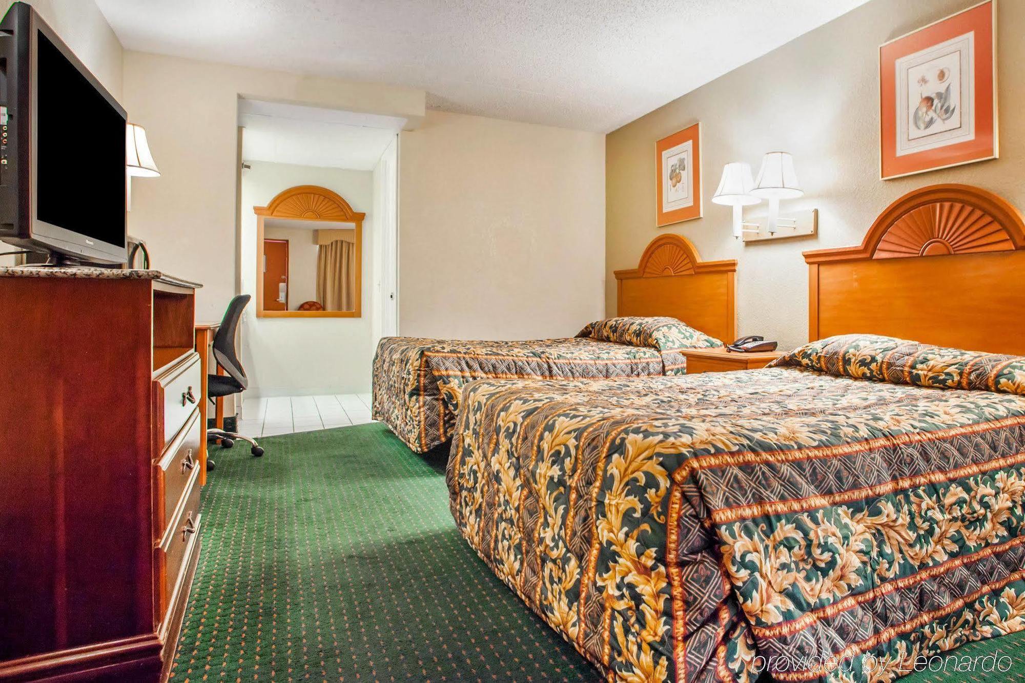 Rodeway Inn Mount Laurel Hwy 73 Экстерьер фото